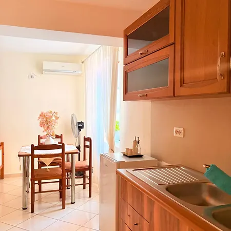 La Casa Di Nonna Appartamento Qeparo
